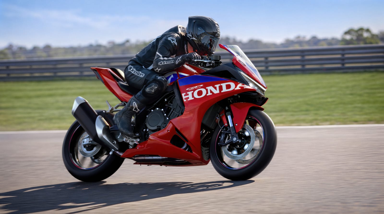 Honda CBR500R FOUR 2027, deportiva de cuatro cilindros (imagen oficial de Honda Motor Europe)