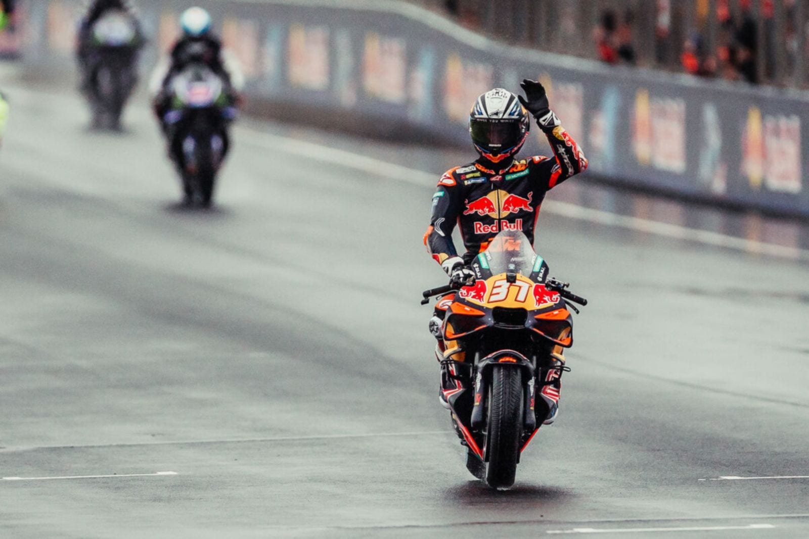 Pedro Acosta con la KTM RC16 en Phillip Island el día en que se canceló el GP de Australia 2026 (imagen de prensa de KTM)