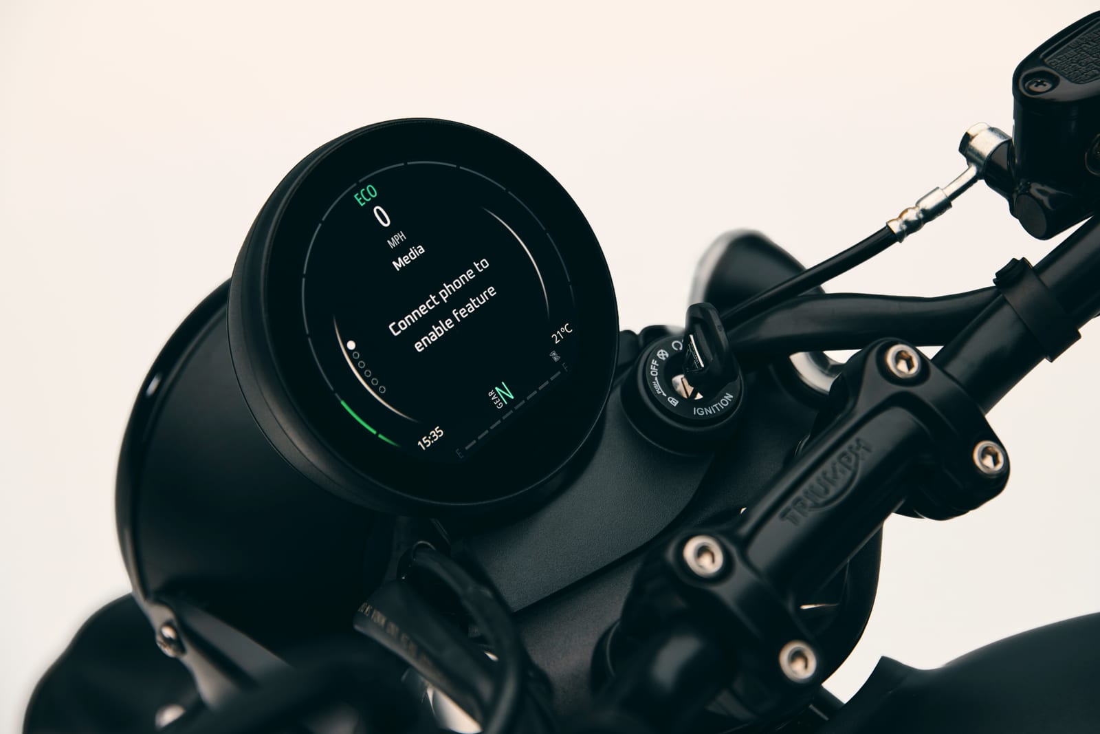 Pantalla TFT redonda de la Triumph Bonneville T40
